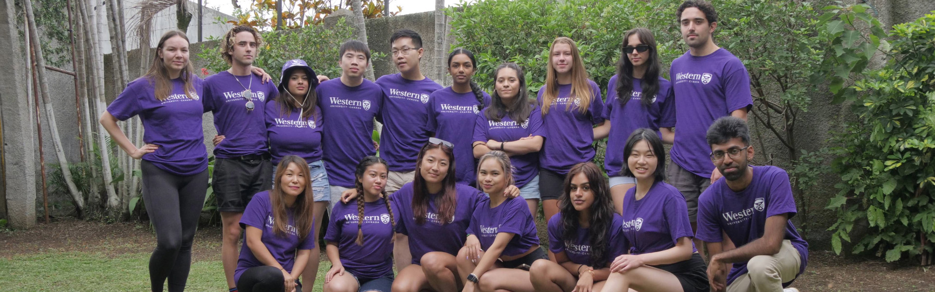 group of students in Costa Rica